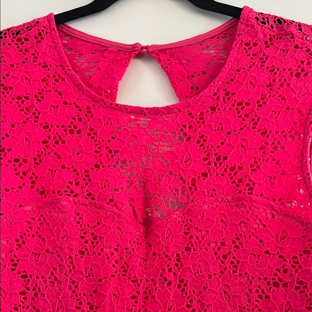 2B Bebe Fuchsia Lace Midi Dress Size L - Picture 3 of 12